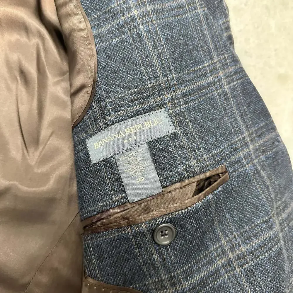 Banana Republic Plaid Wool Blazer - Size 40R